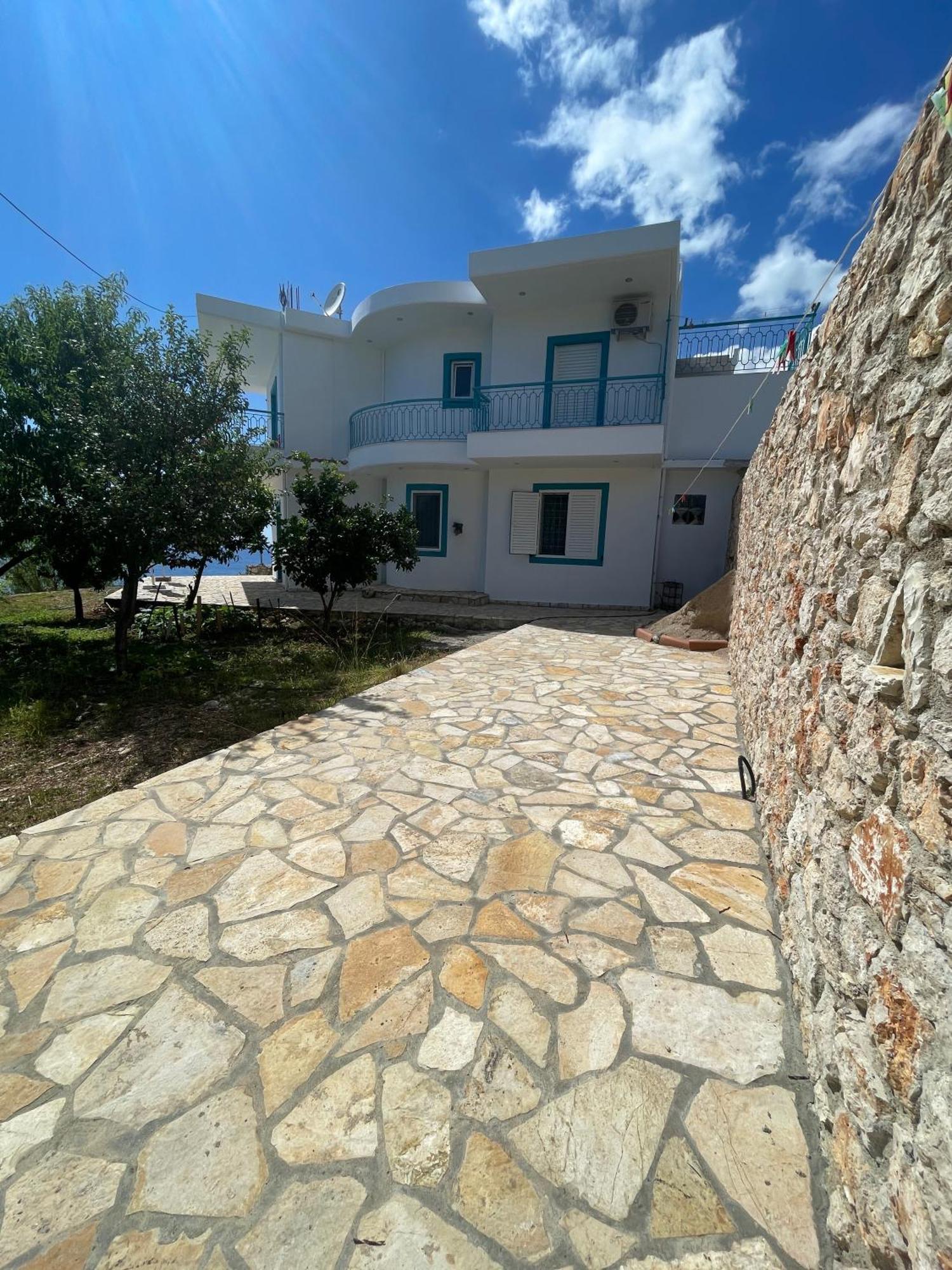 Endless Blue Apartments Dhermi Exterior photo