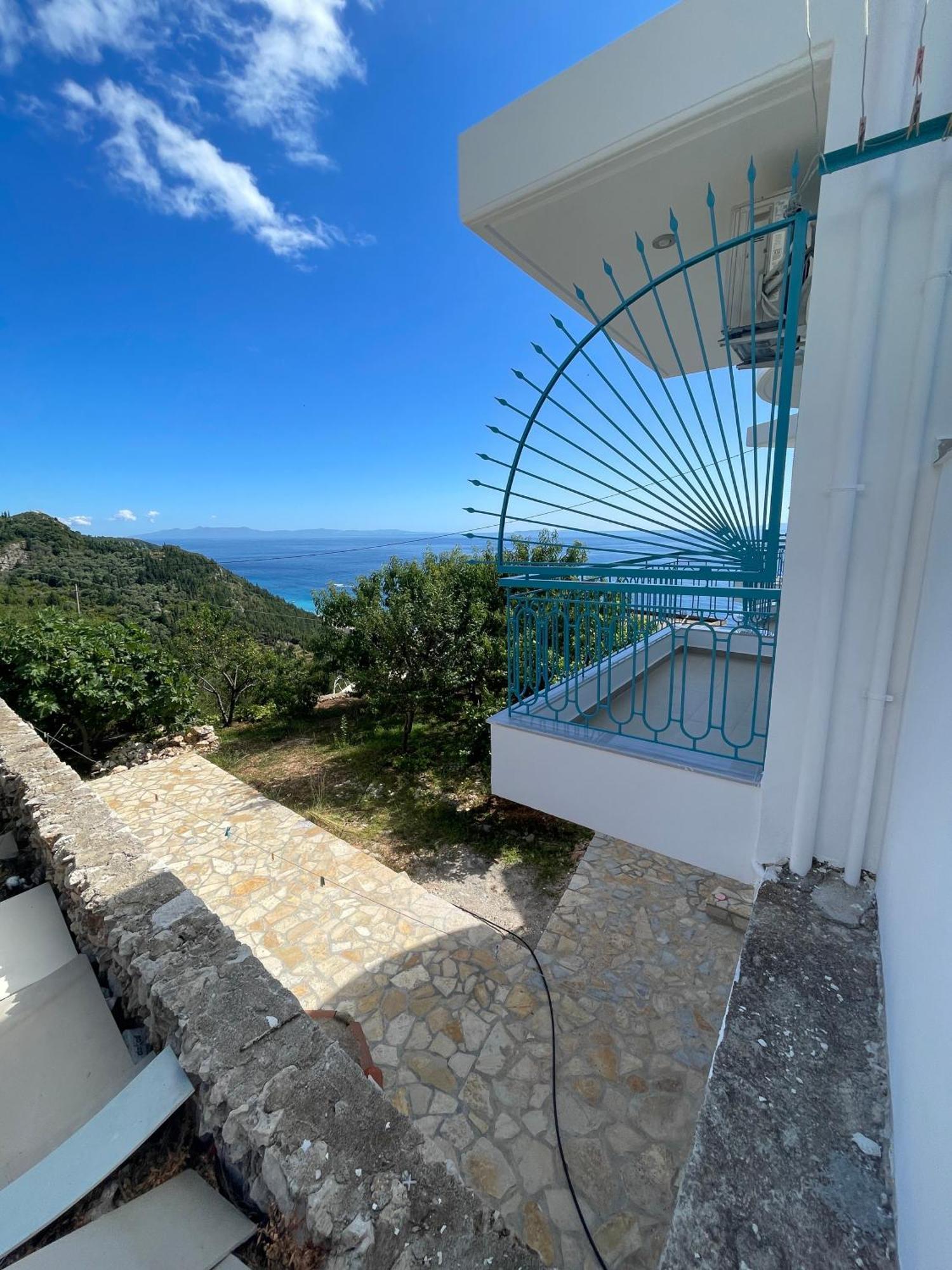 Endless Blue Apartments Dhermi Exterior photo
